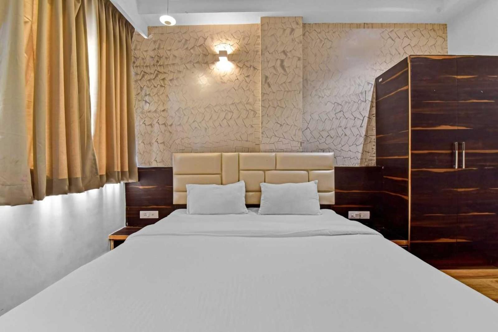 Collection O Hotel Karma Inn Jaipur Exteriör bild