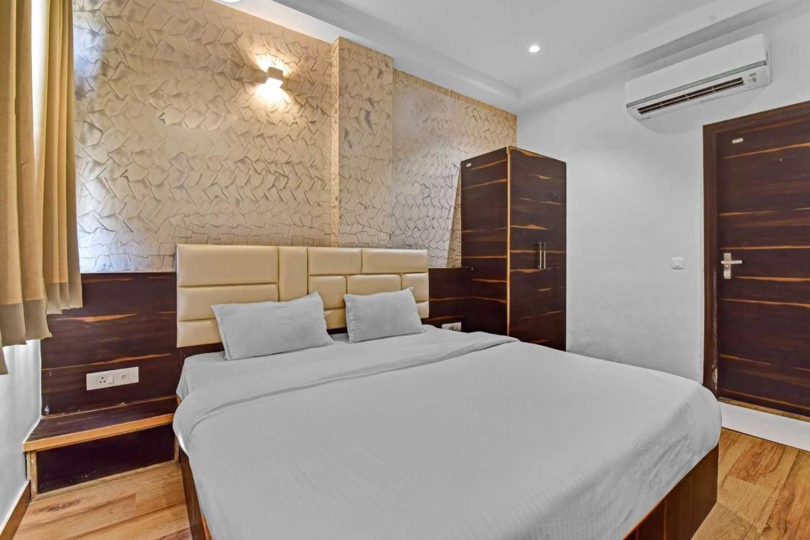 Collection O Hotel Karma Inn Jaipur Exteriör bild